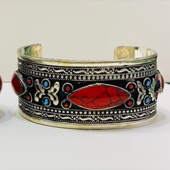 Single Kuchi Tribal Cuff Bracelet: Red Stone Boho Jewelry - Picture 12 of 12